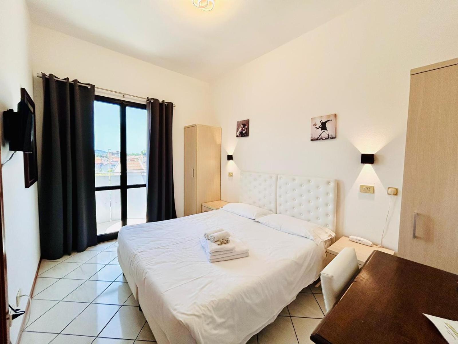 Hotel Romagna Cesena Bagian luar foto